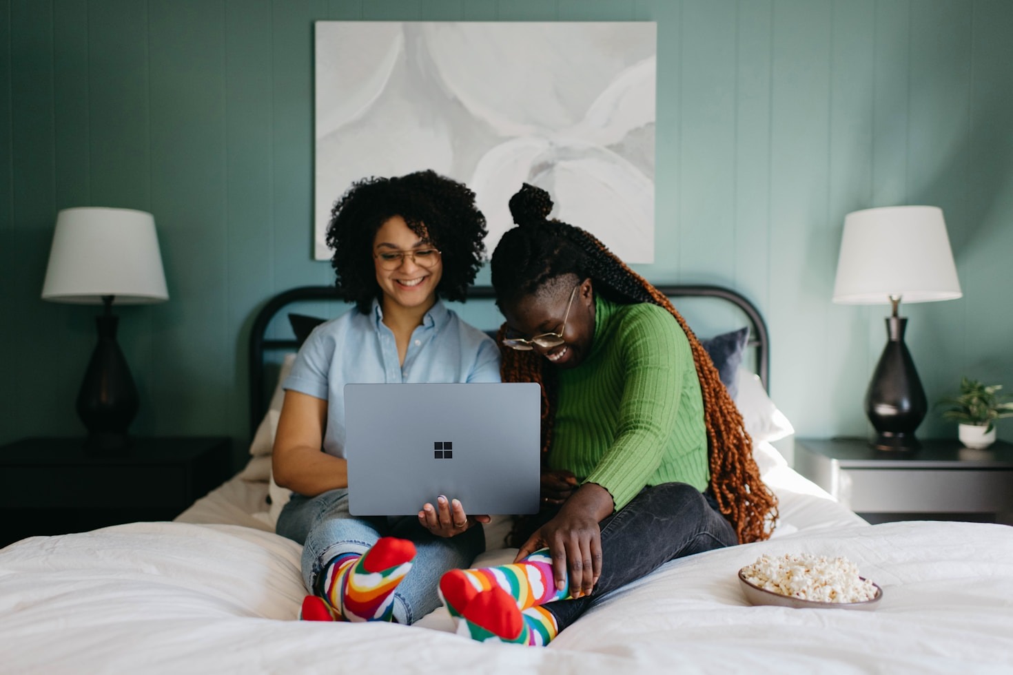 Breaking Down Today’s Hottest Online Topics